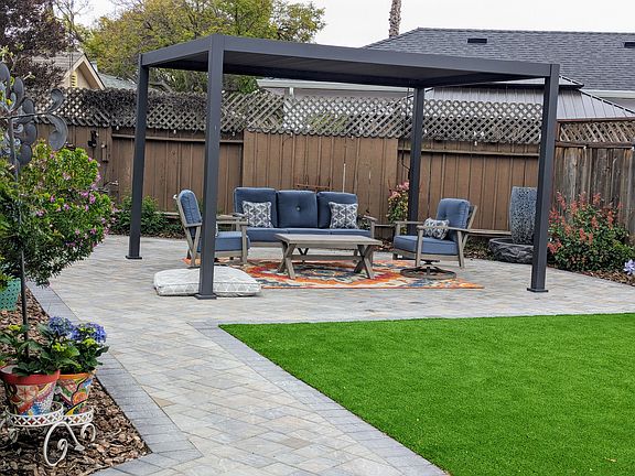 2nd image of 2552 Pebble Beach Dr