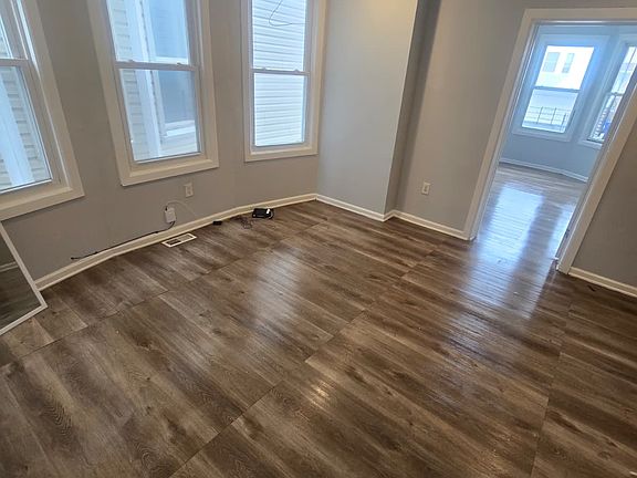 5th image of 95 Fabyan Pl Floor 1