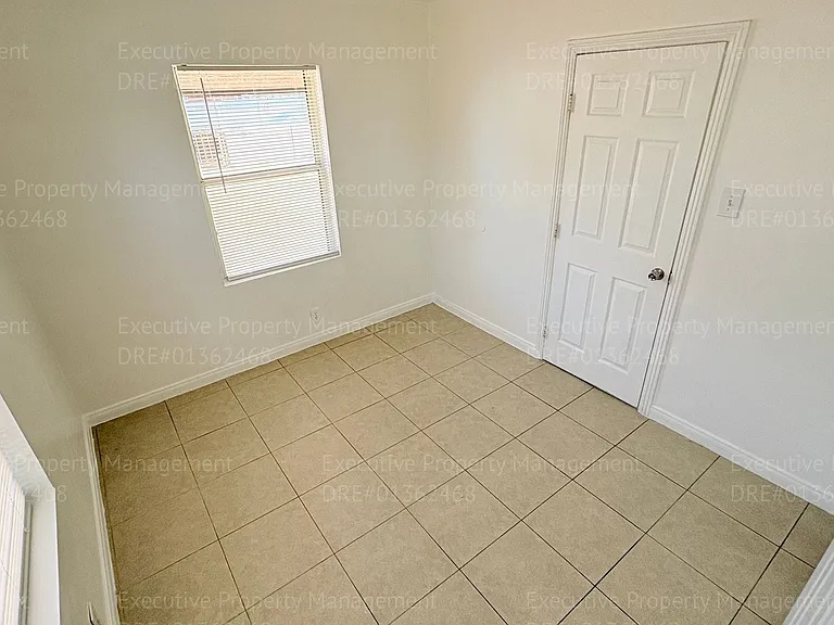 3501 L St — Photo 19