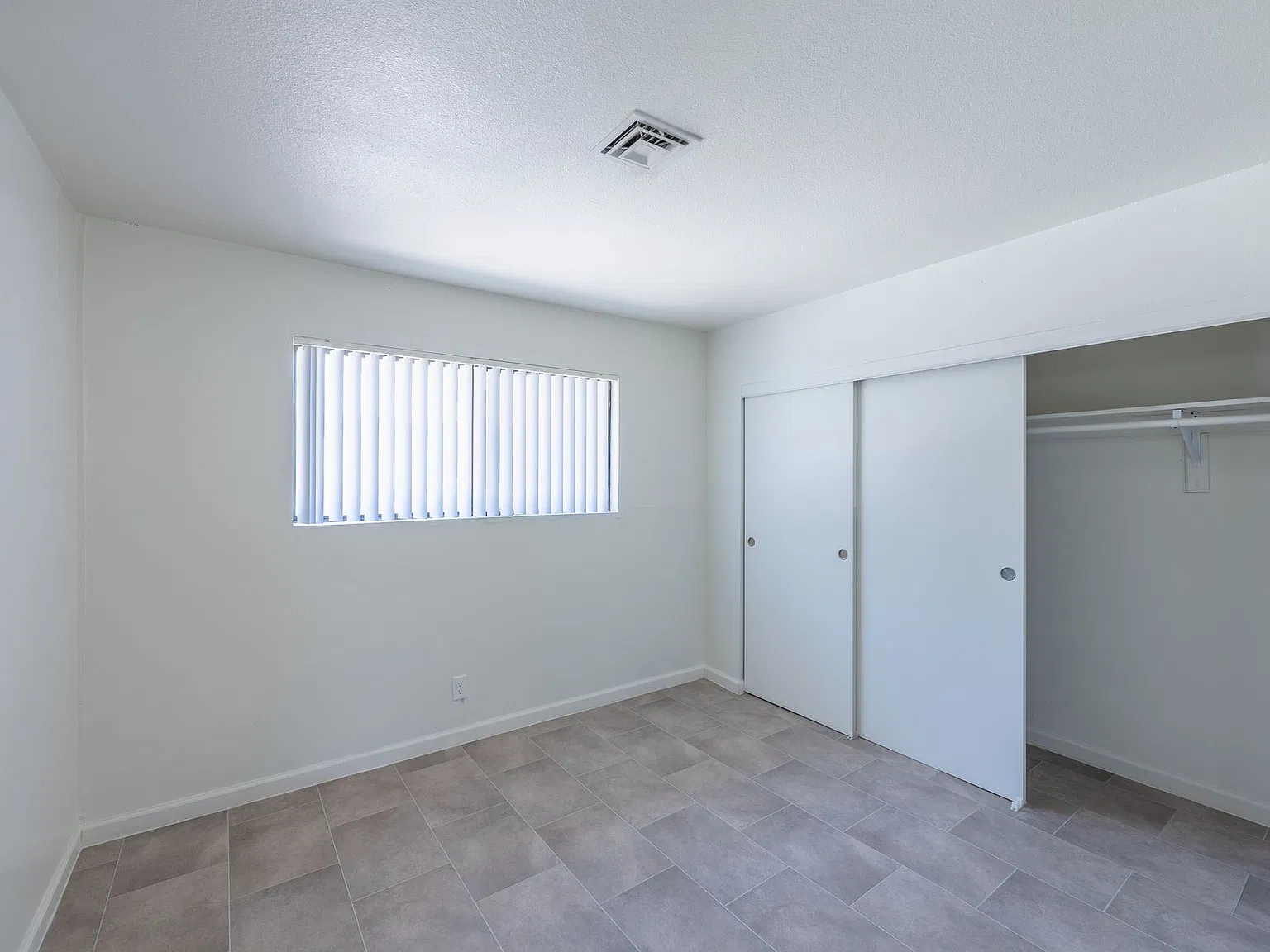 Decatur Rents — Photo 4