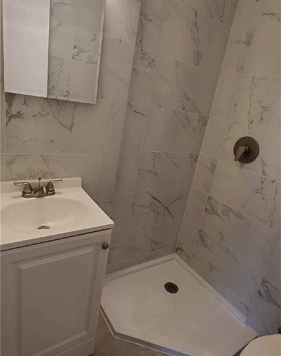 1st image of 137-40 81st St