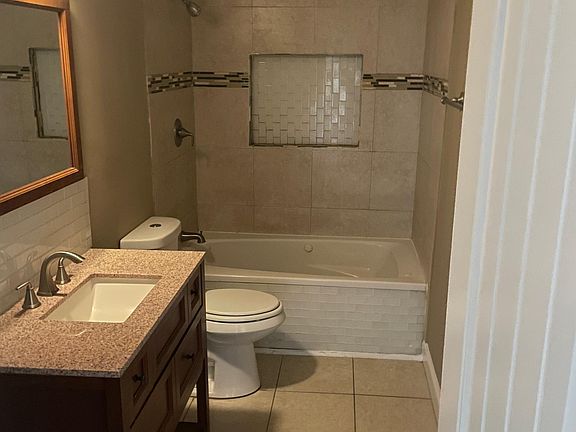 5th image of 6019 Olinda St