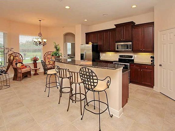 5th image of 18120 Palm Beach Dr