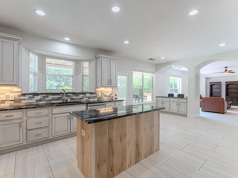 7 Stickley Ct — Photo 12
