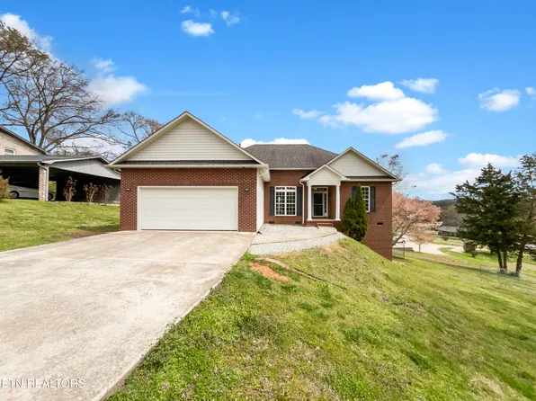 1688 Hardin Dr, Lenoir City, TN 37772