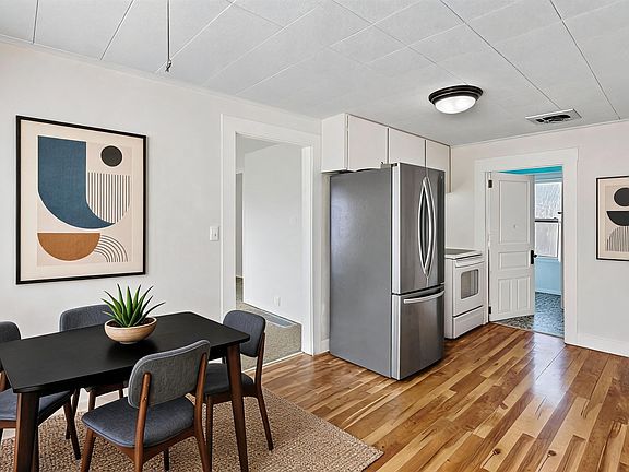 5th image of 1003 E Rich Ave