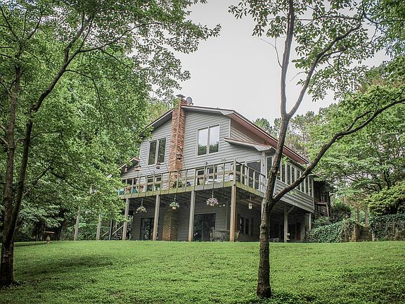 5th image of 162 Lakeridge Dr