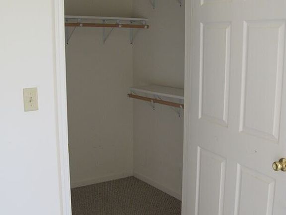 *Photos are of a similar unit