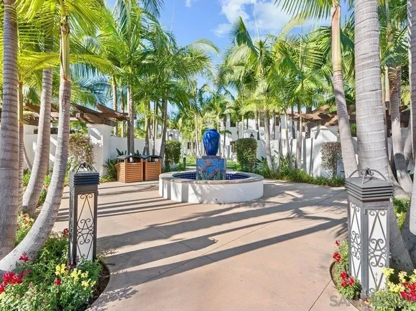 7319 Estrella De Mar Rd #10, Carlsbad, CA 92009