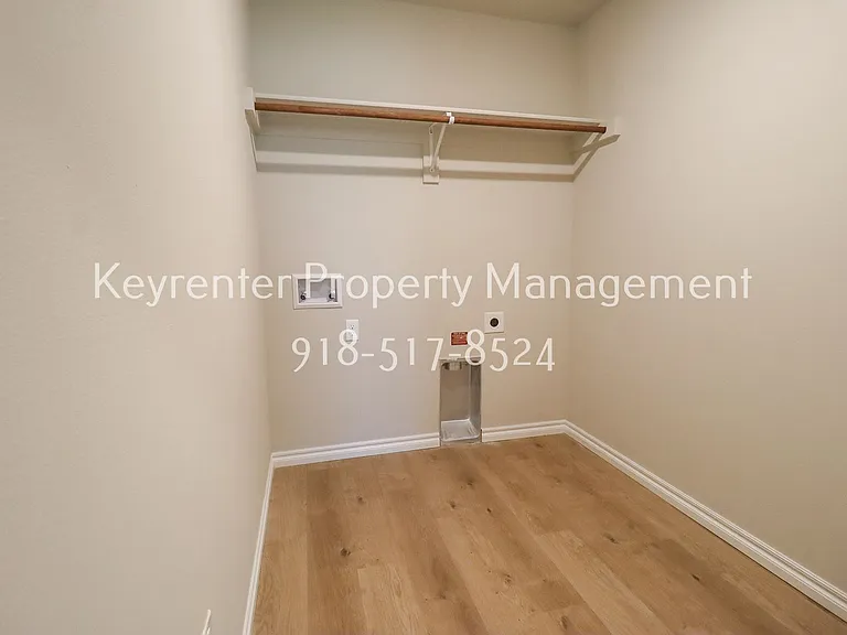 15610 S 75th East Ave — Photo 31
