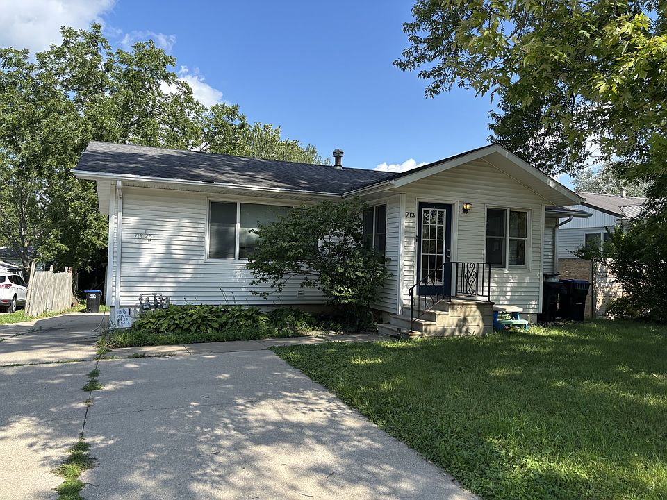 1st image of 713 1/2 10th Ave #713-1/2