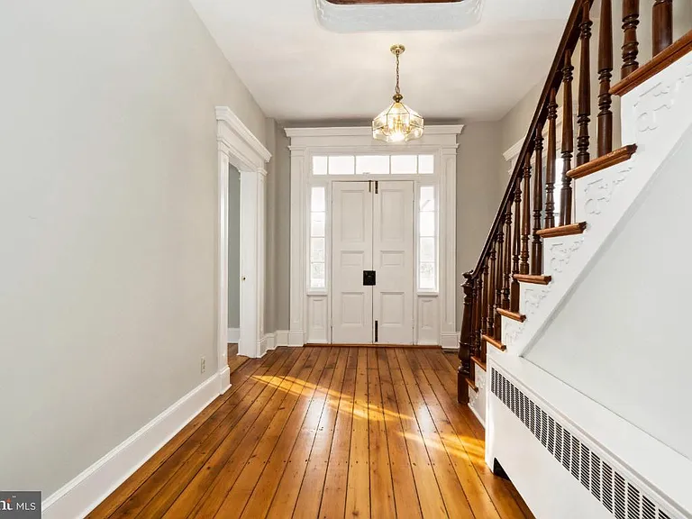 15615 Falls Rd — Photo 5