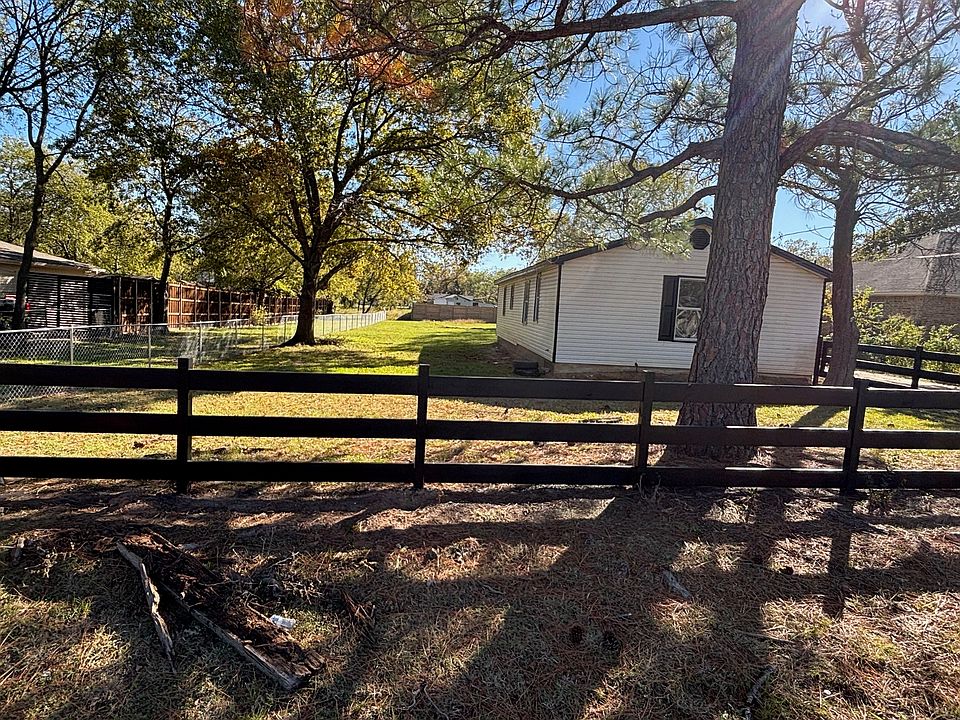1st image of 10922 Limestone Dr