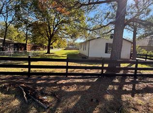 10922 Limestone Dr, Balch Springs, TX 75180