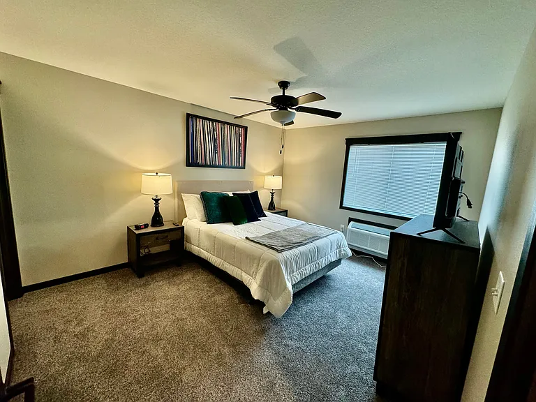 699 Glacier Dr — Photo 4