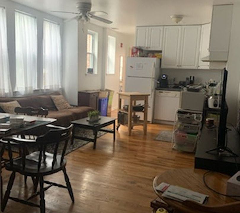 1st image of 320 S 12th St #10985461