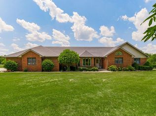 31990 Valley View Dr, Paola, KS 66071