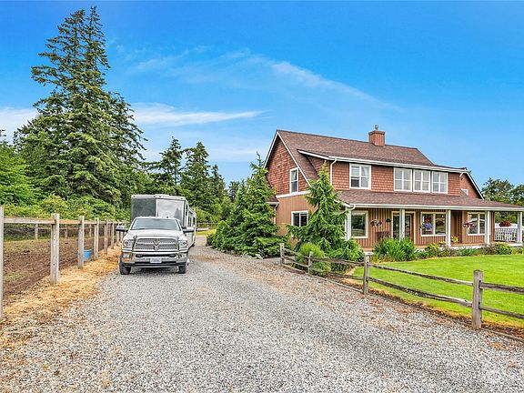 2nd image of 1013 Mallard Lane N
