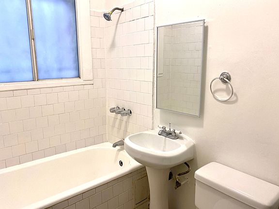 5th image of 728 S Berendo St #103
