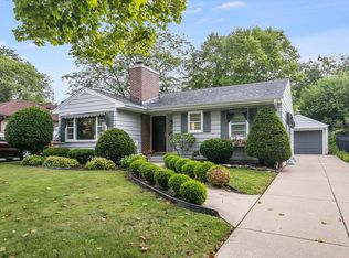 1127 Oregon St, Racine, WI 53405