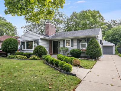 1127 Oregon St, Racine, WI, 53405