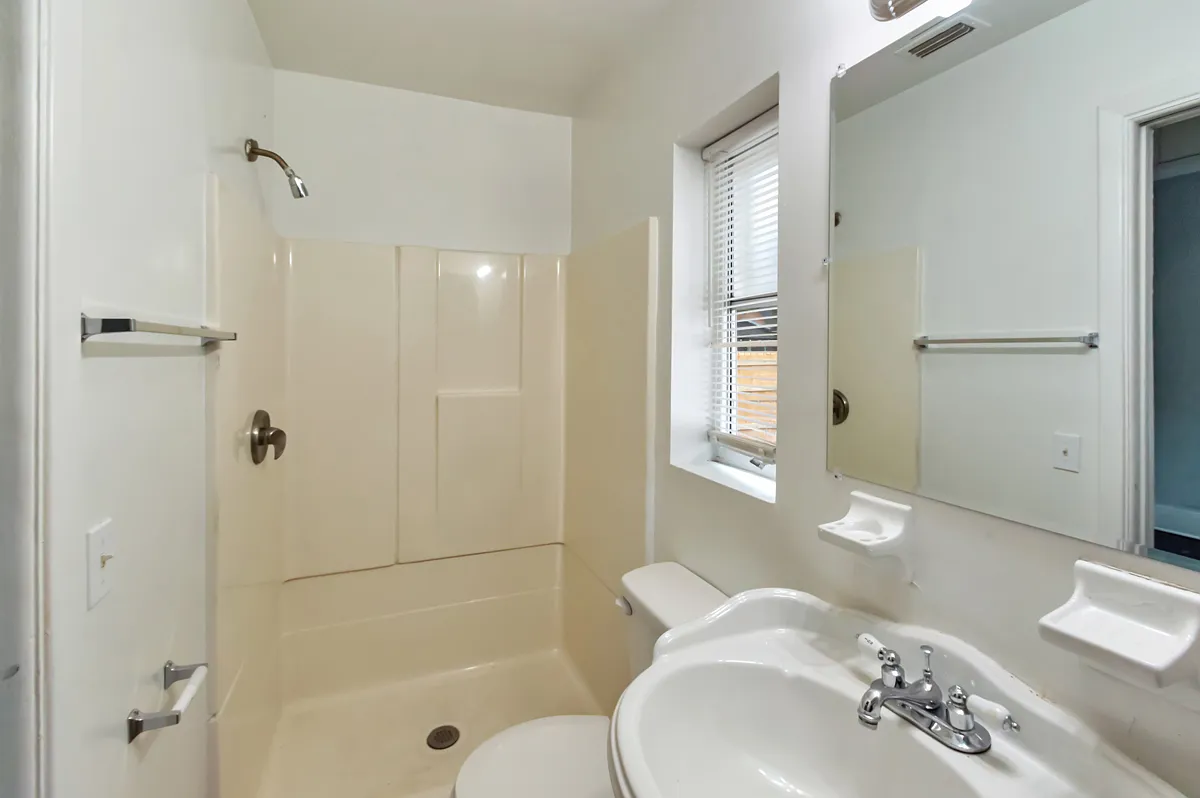 29 West 21st Street (Mam Brothers Llc) - 1 — Photo 4