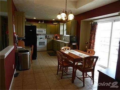 4th image of 610 Chandler Dr
