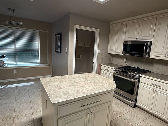 3rd image of 2652 Britany Cir