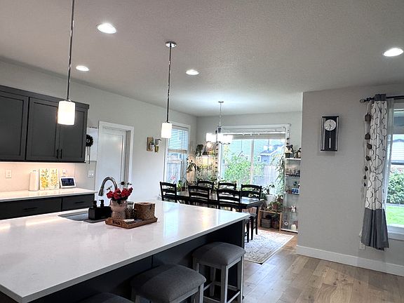 3rd image of 4078 SE 70th Ave