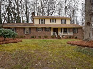 6670 Rollingwood Dr, Clemmons, NC 27012