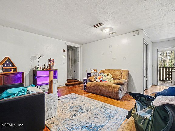 2nd image of 3390 LANNIE Road