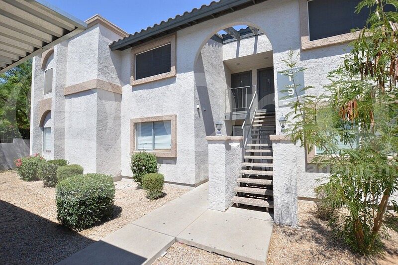 1st image of 10821 N 15th Ln APT 4
