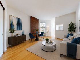 212 E 85th St, New York, NY