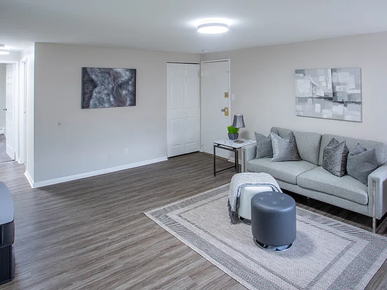 Cedar Court apartments — Photo 14