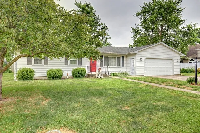 307 W Linden St photo 1