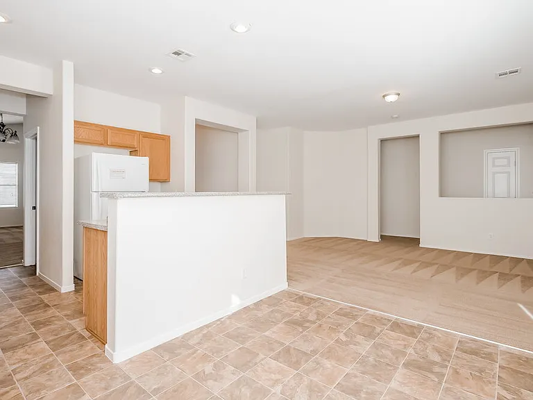 4924 White Jade St — Photo 4