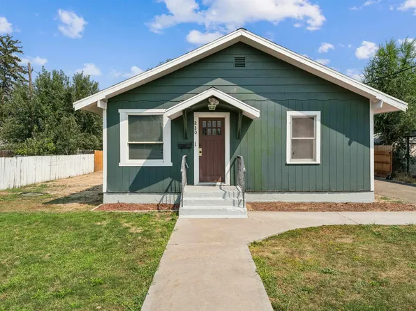 220 Lone Star Rd, Nampa, ID 83651