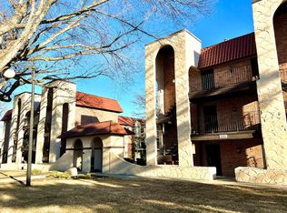 2317 Benson Gardens Blvd APT 7D, Omaha, NE 68134