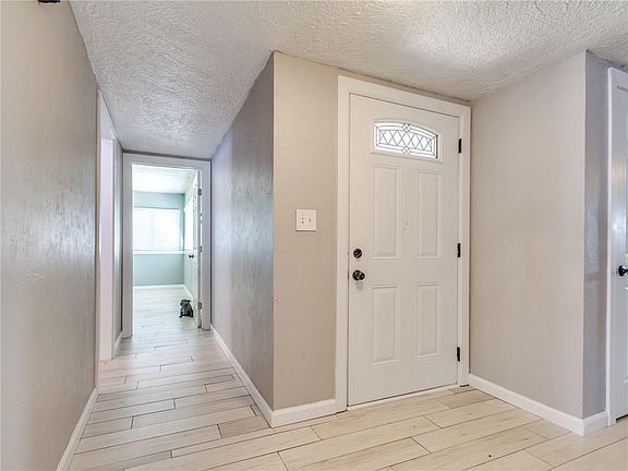 3rd image of 2338 Rockwood Ln