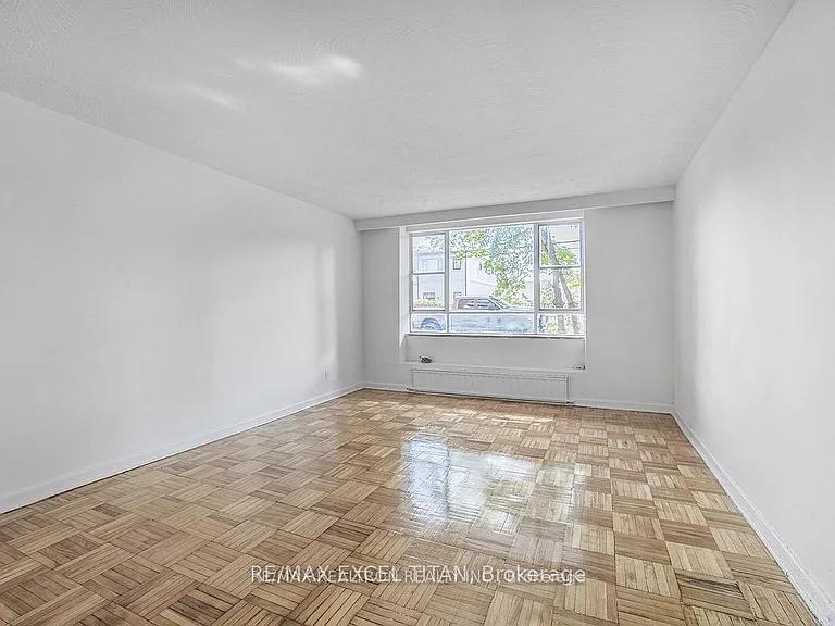 165 Cosburn Ave #301 — Photo 3