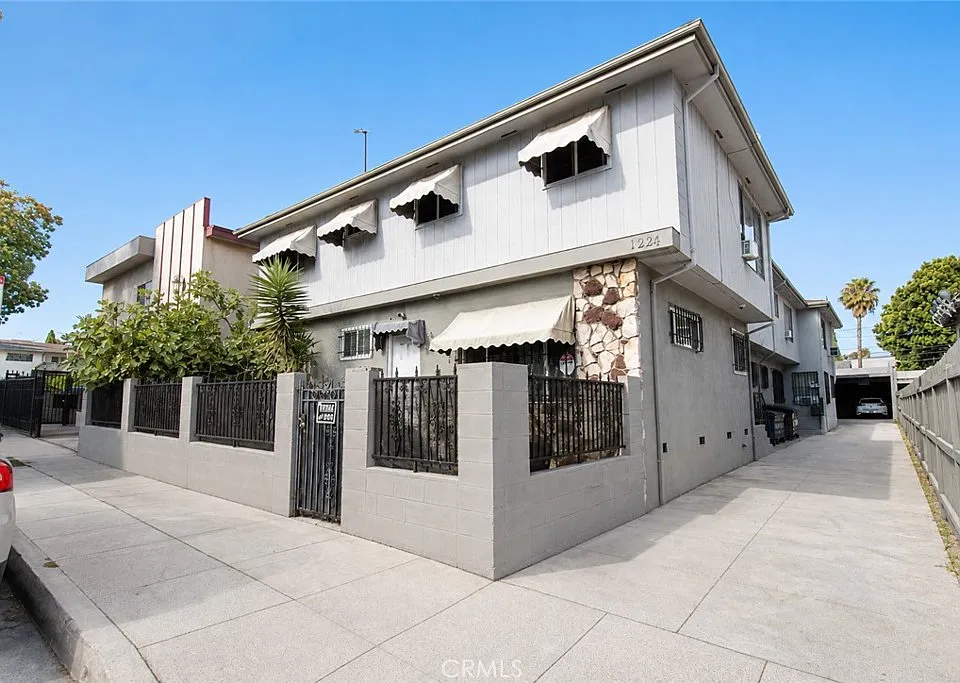 1224 N Mansfield Ave