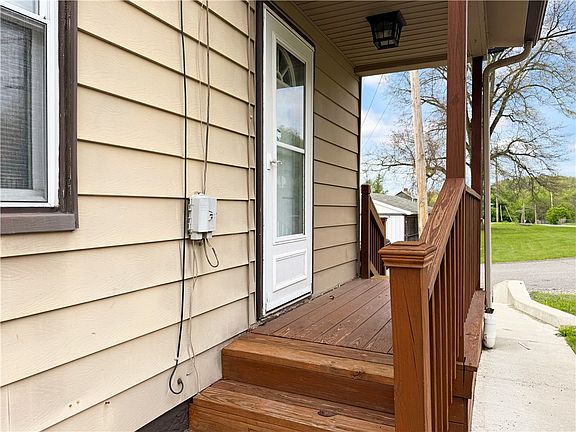 5th image of 1098 10th St
