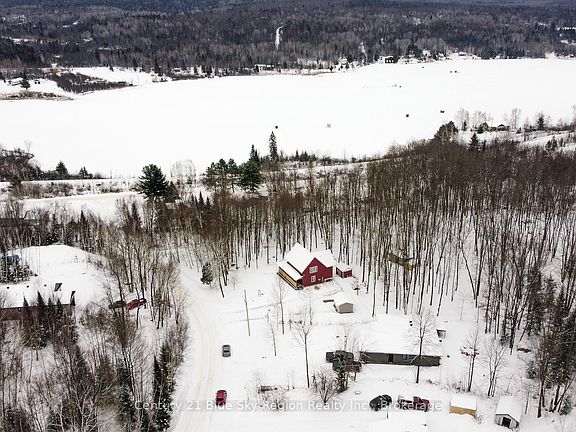3rd image of 105 Greenwood Dr