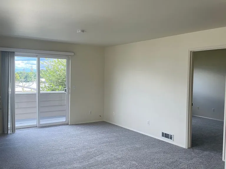 3214111 — Photo 17