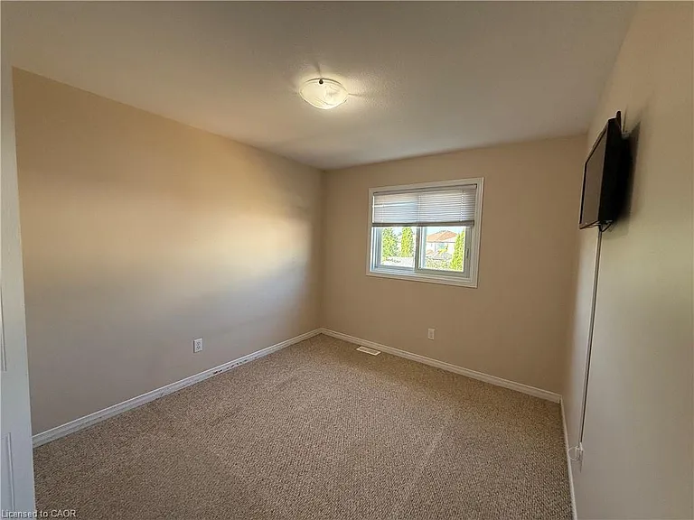 11 Hackberry St #1 — Photo 20