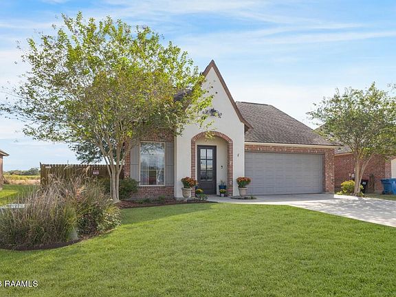 3rd image of 515 Braxton Dr
