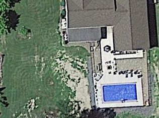 60 Hickory Ln, Mill Hall, PA 17751