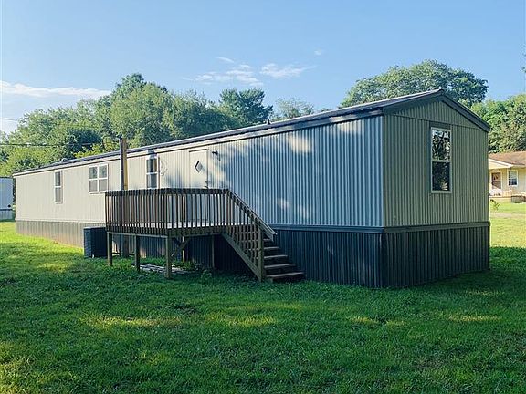 3rd image of 192 Wyatt Dr