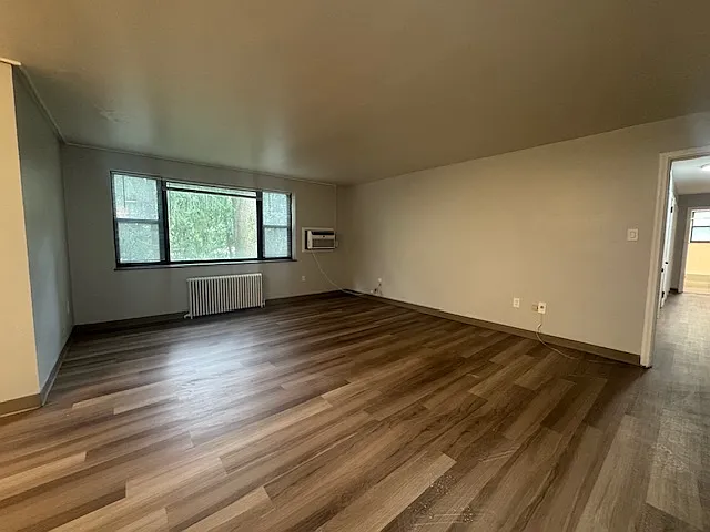 Royal Gardens Apartments — Photo 56