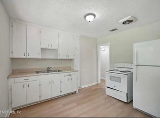 1841 Debutante Dr #1, Jacksonville, FL 32246